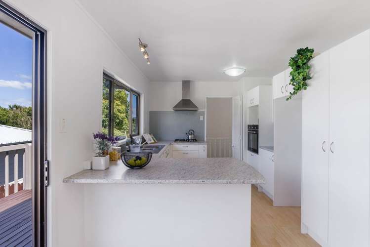 6 Everglade Drive Goodwood Heights_15