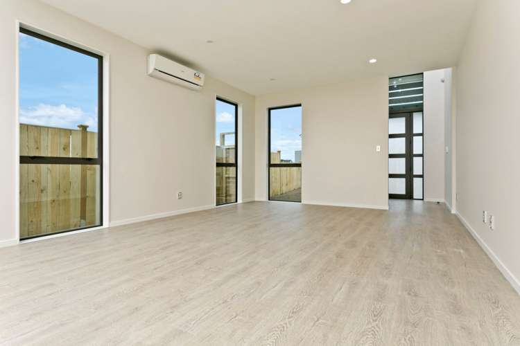 7 Camp X Place Whenuapai_15