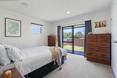 4 Meander Drive_4