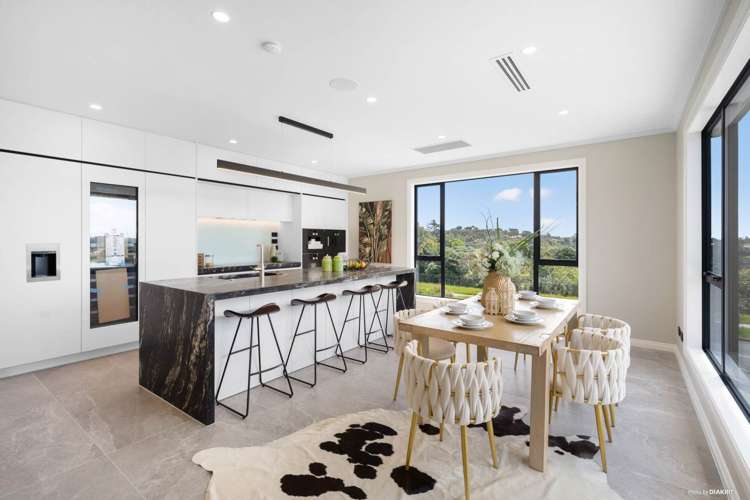 1 Taku Close Long Bay_6