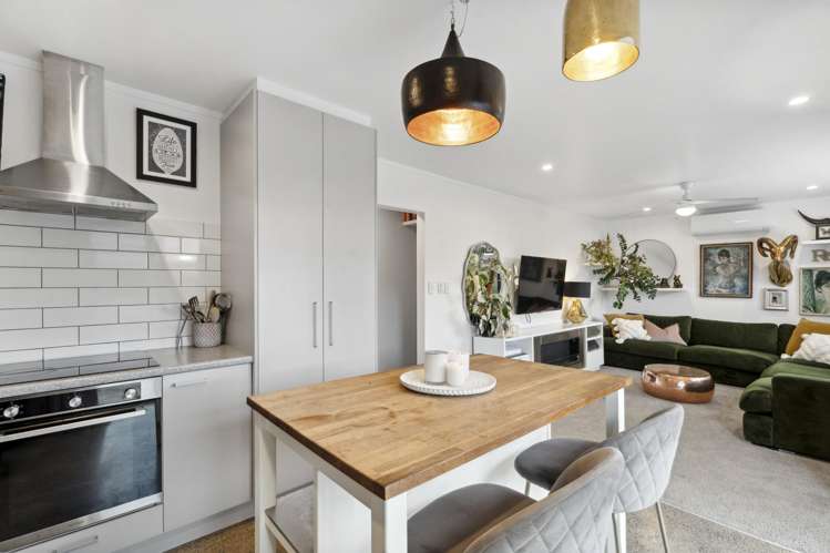 90 Crawford Avenue Mangere Bridge_4