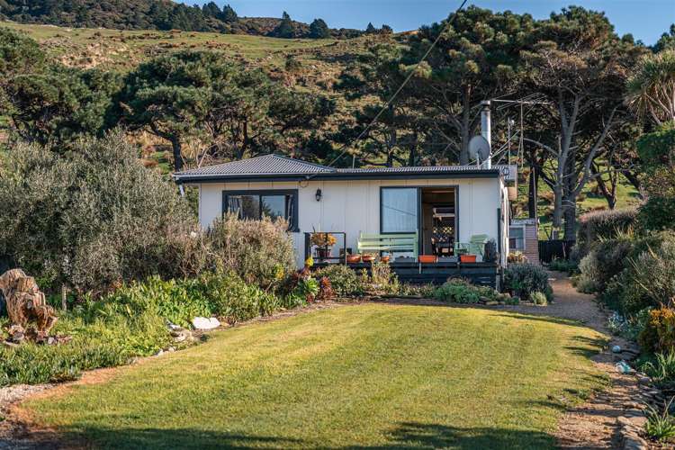 1107 Mataikona Road Mataikona_14