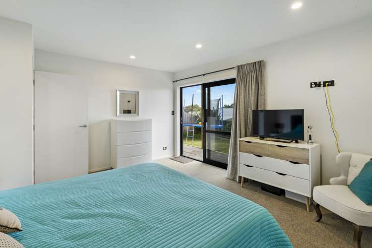 60a Shetland Street Glen Eden_23