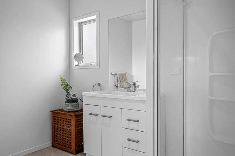 49 Factory Road Sefton_16