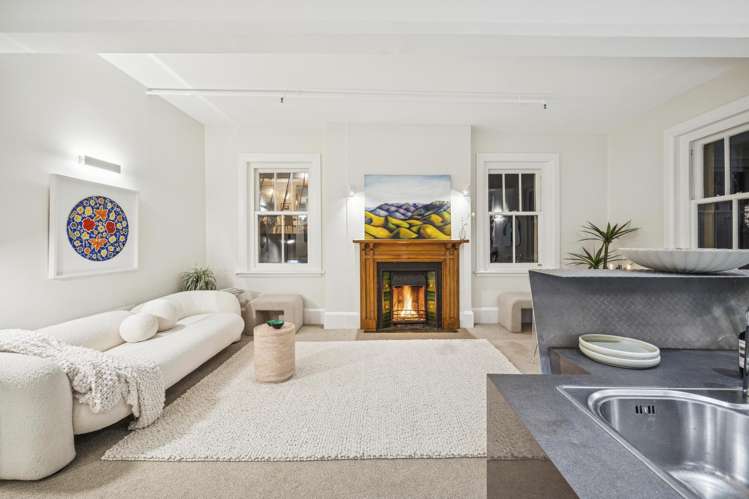 202-3 Plimmers Steps Wellington Central_13