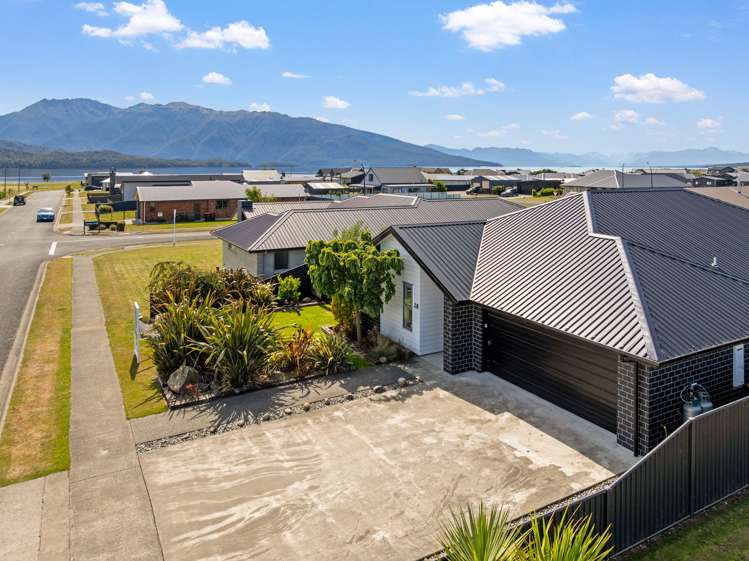 28 Rodeo Drive Te Anau_21