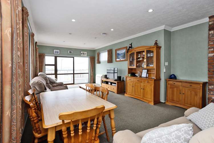 236 Foyle Street Bluff_21