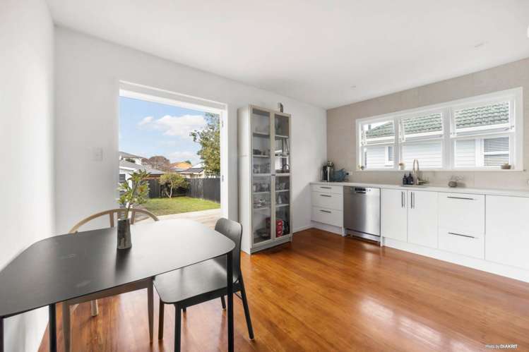787 Te Atatu Road Te Atatu Peninsula_22