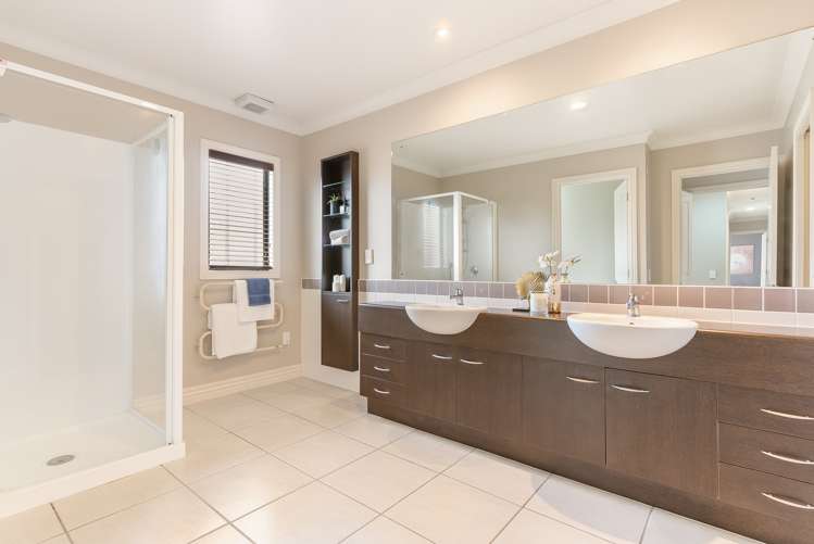 11 Dunvegan Rise East Tamaki Heights_15