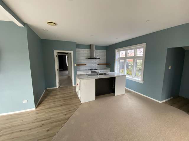 697 Worcester Street Linwood_2