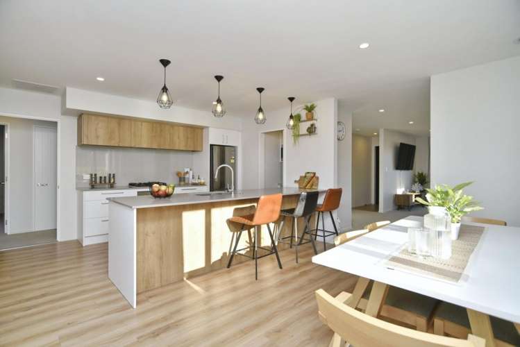 3 Woodford Avenue Woodend_5