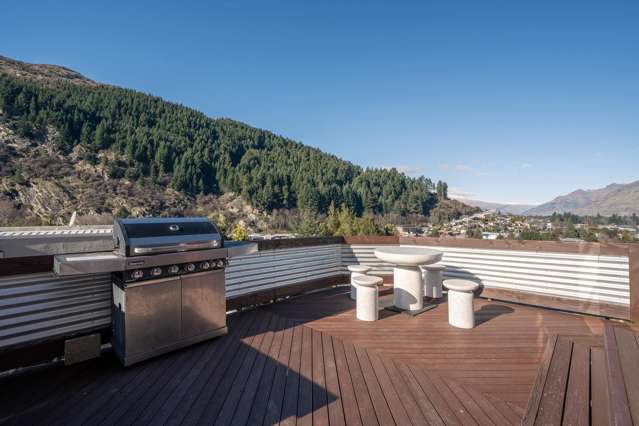 High-Yield Queenstown Investment with 365-Day VA