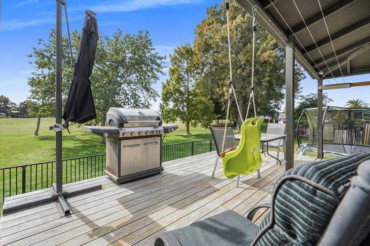 74a Kahikatea Drive Melville_12