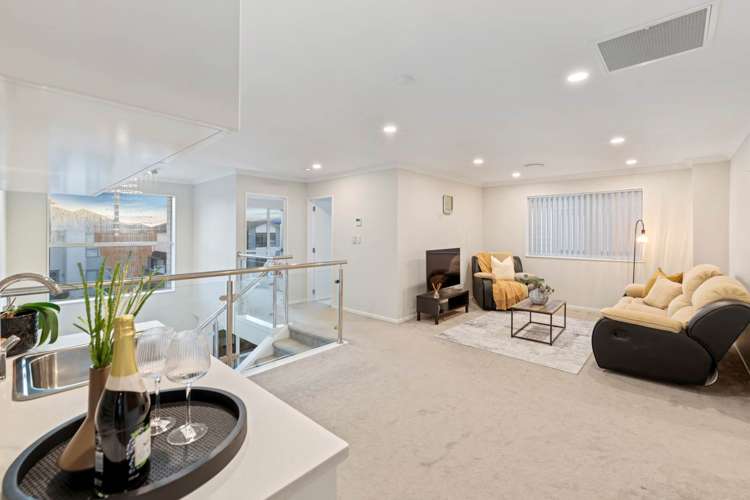 66 Charlestown Drive Flat Bush_6