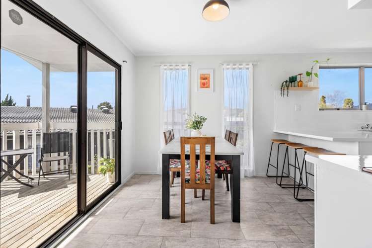 4 Cypress Gardens Place Onerahi_2