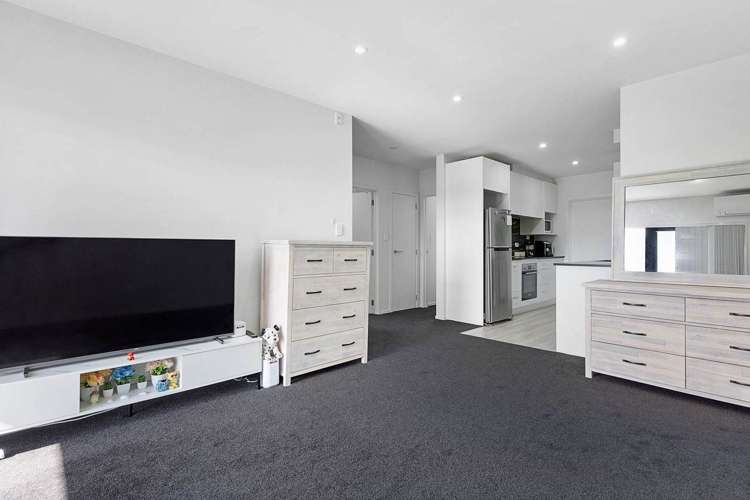 104/4 Richards Avenue Papatoetoe_1