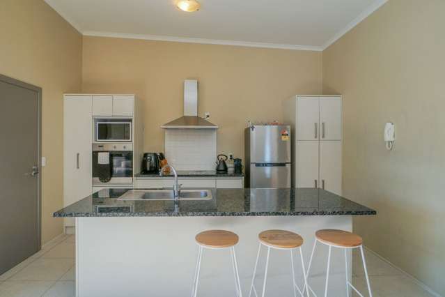 12/11 Carlos Drive Flat Bush_4