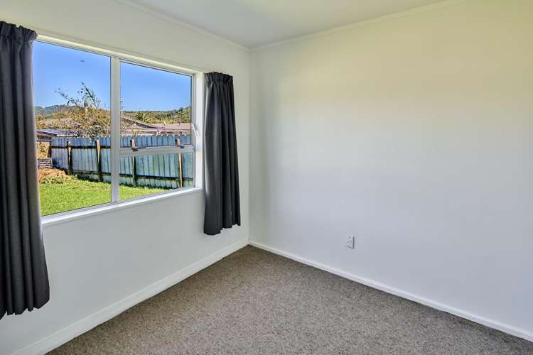 1 Weymouth Grove Wainuiomata_8