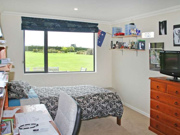 115 Mill Road South Seaward Bush_7