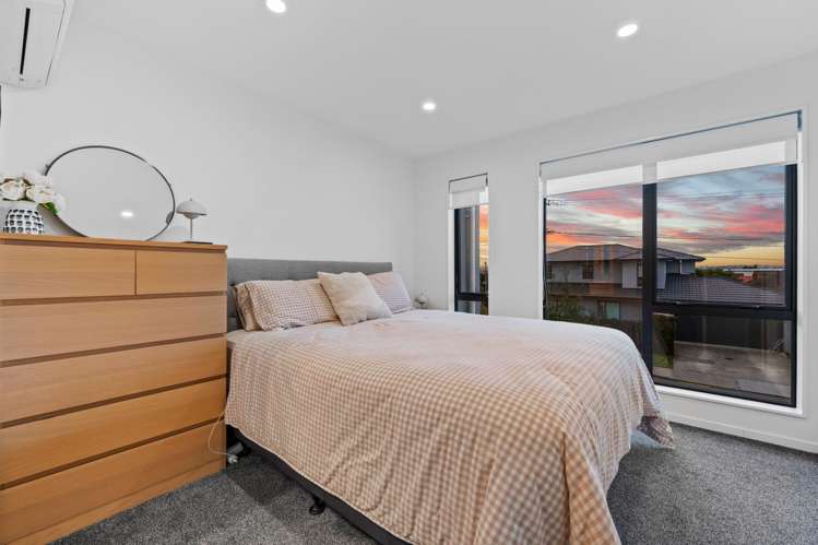 5/1A Royal View Road Te Atatu South_7