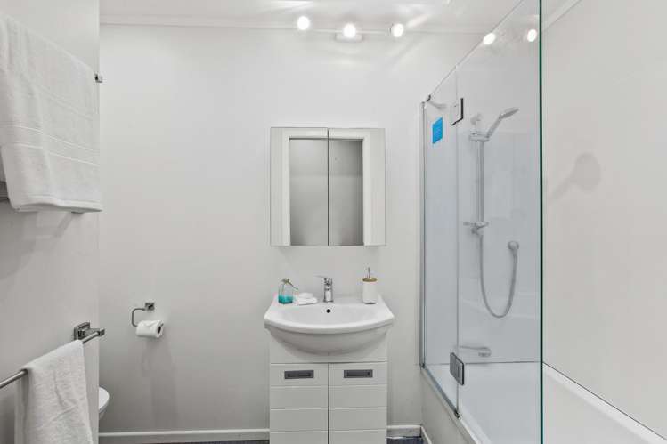 25 Montana Place Merrilands_10