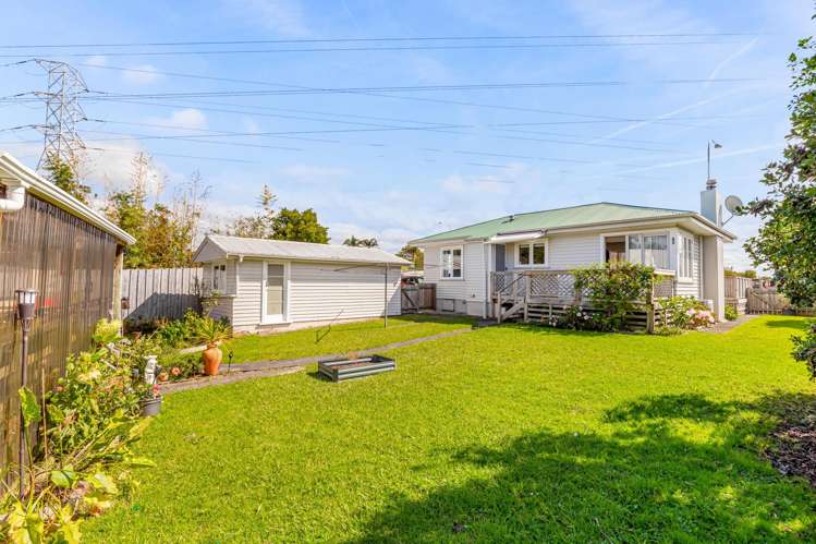 255 Te Atatu Road Te Atatu South_1