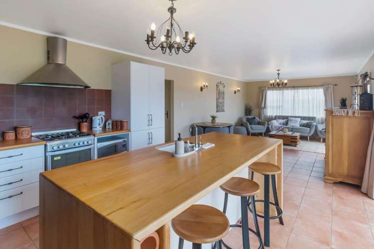 320 Papamoa Beach Road Papamoa_11