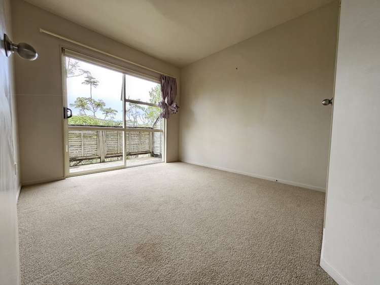 7/11 Spencer Road Oteha_10