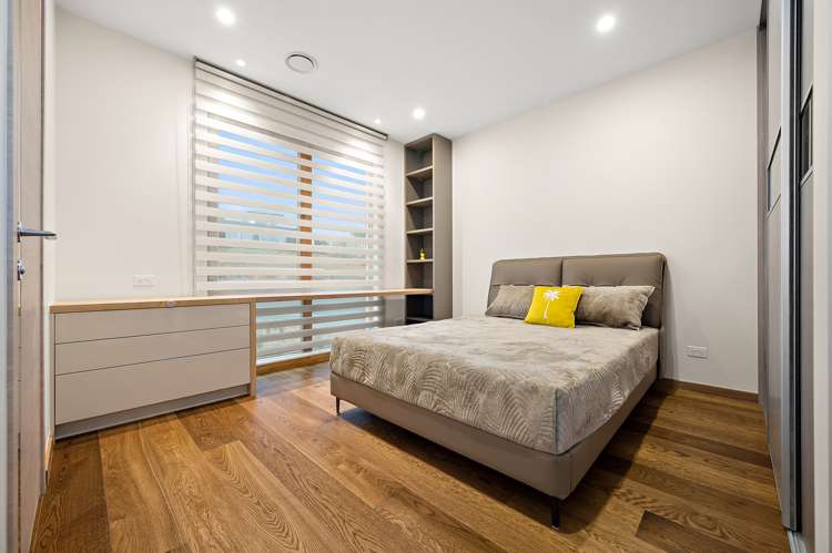 6 Sowerby Place Richmond Hill_19