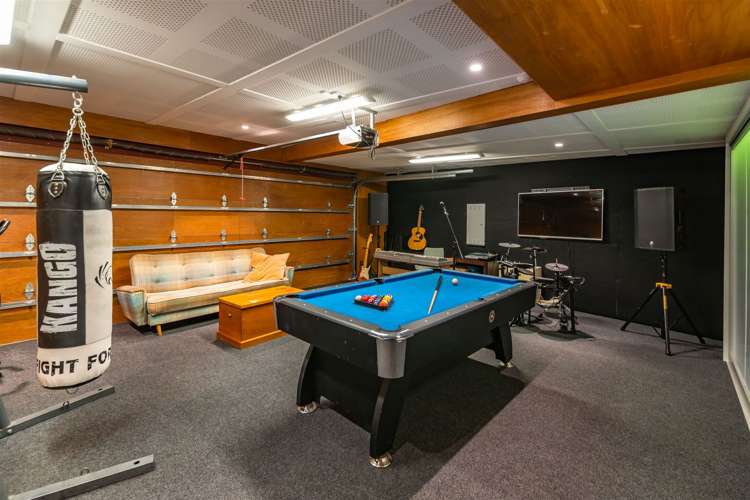 9 Walnut Avenue Strowan_49