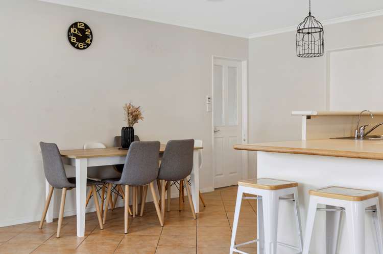 63 Katerini Grove Papamoa_5