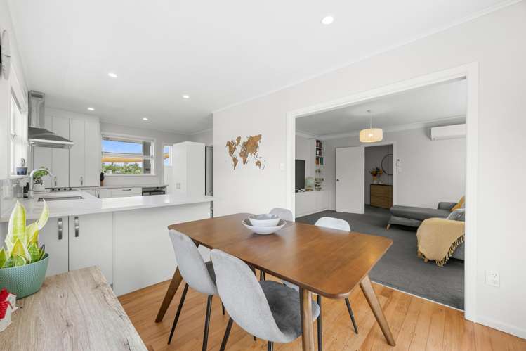 1/4 Grassways Avenue Pakuranga Heights_2