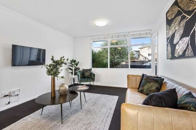 3/7 Don Croot Street Morningside_2