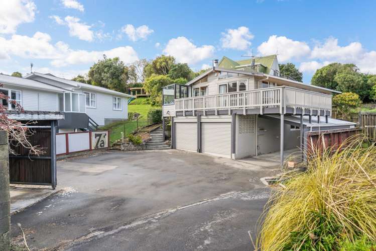 7 Eastview Grove Normandale_19