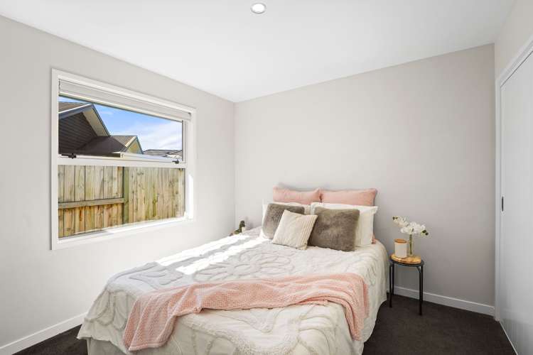 33 Kahuparere Crescent Pyes Pa_9