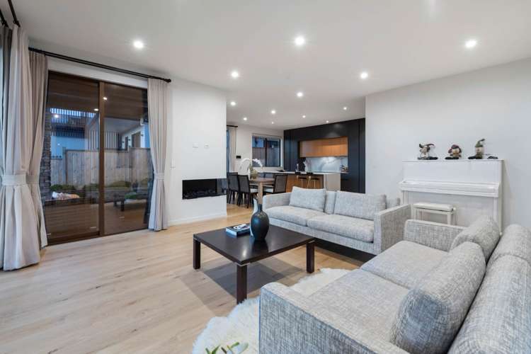 68 Armstrong Farm Drive East Tamaki Heights_46