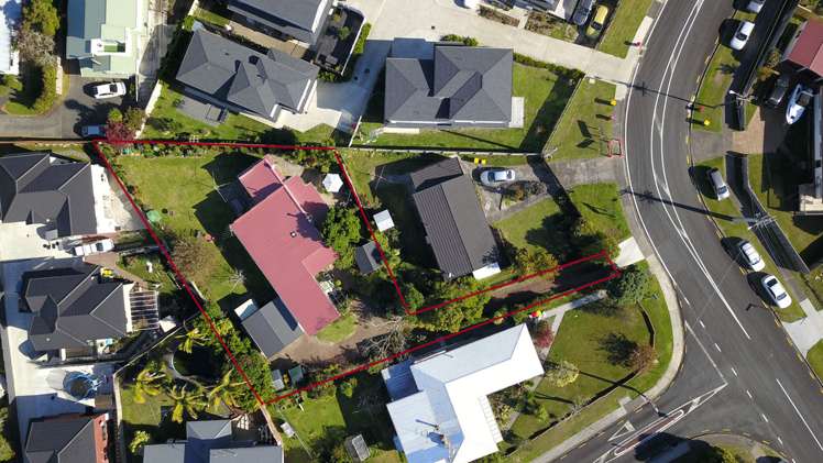 65 Tirimoana Road Te Atatu South_22