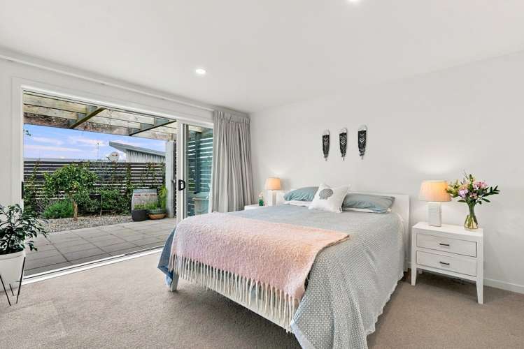 33 Lax Crescent Leigh_39