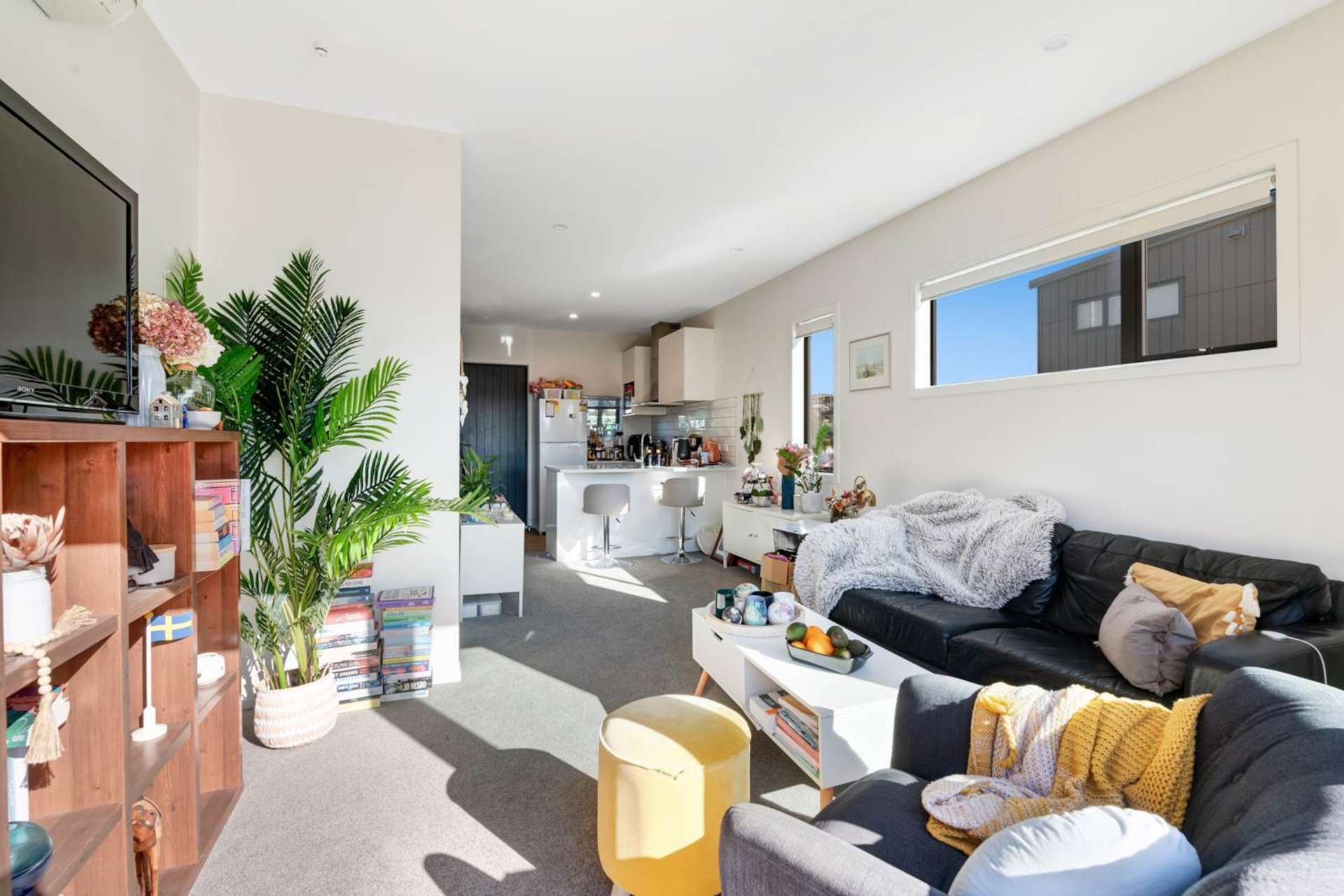 2/694 Whangaparaoa Road Stanmore Bay_0