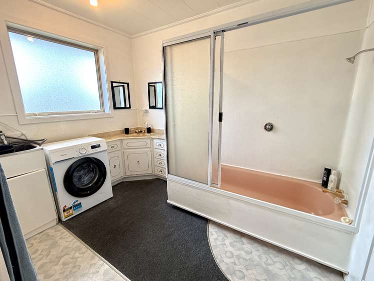 2/64 Hensley Street Gladstone_26