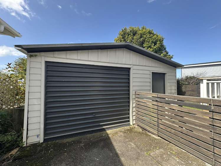 57 Normans Hill Road Onehunga_18