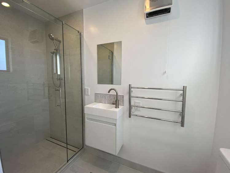2/1 Sugden Street 10222_9