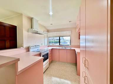 1/202 Southampton Street West_4