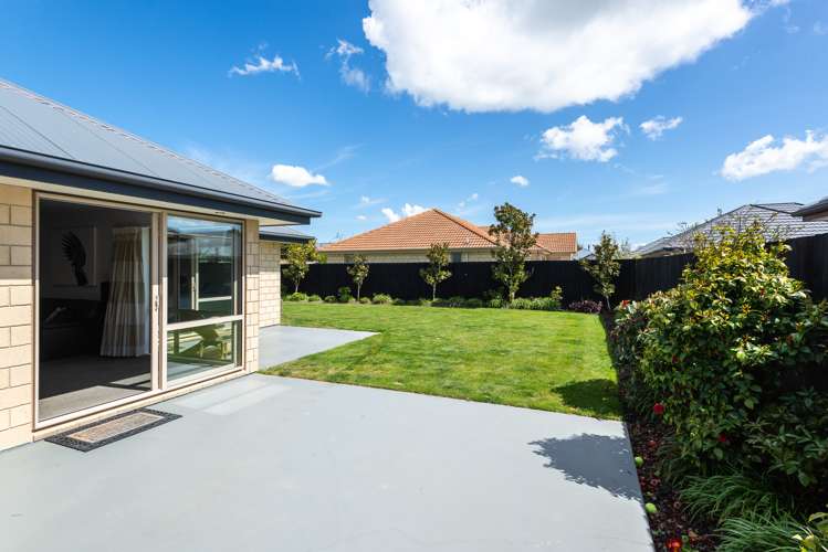 6 Bayliss Close Northwood_16