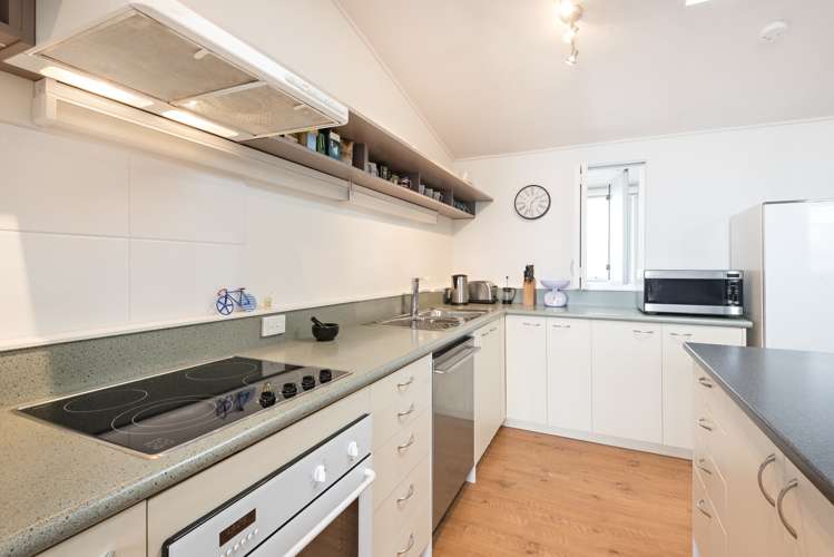 2/7 Feltex Lane Te Aro_3