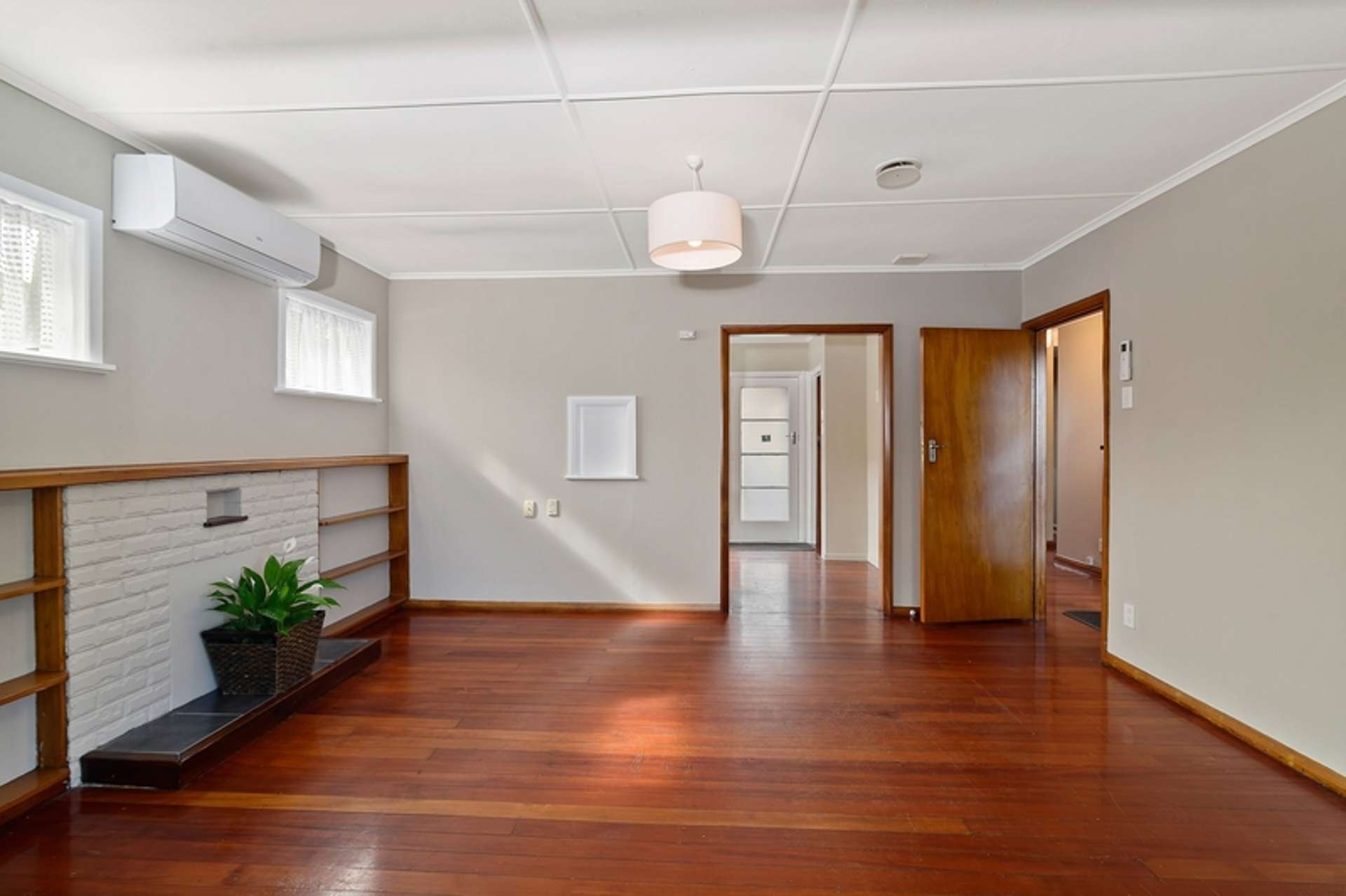 23 Russell Road Fairy Springs_0