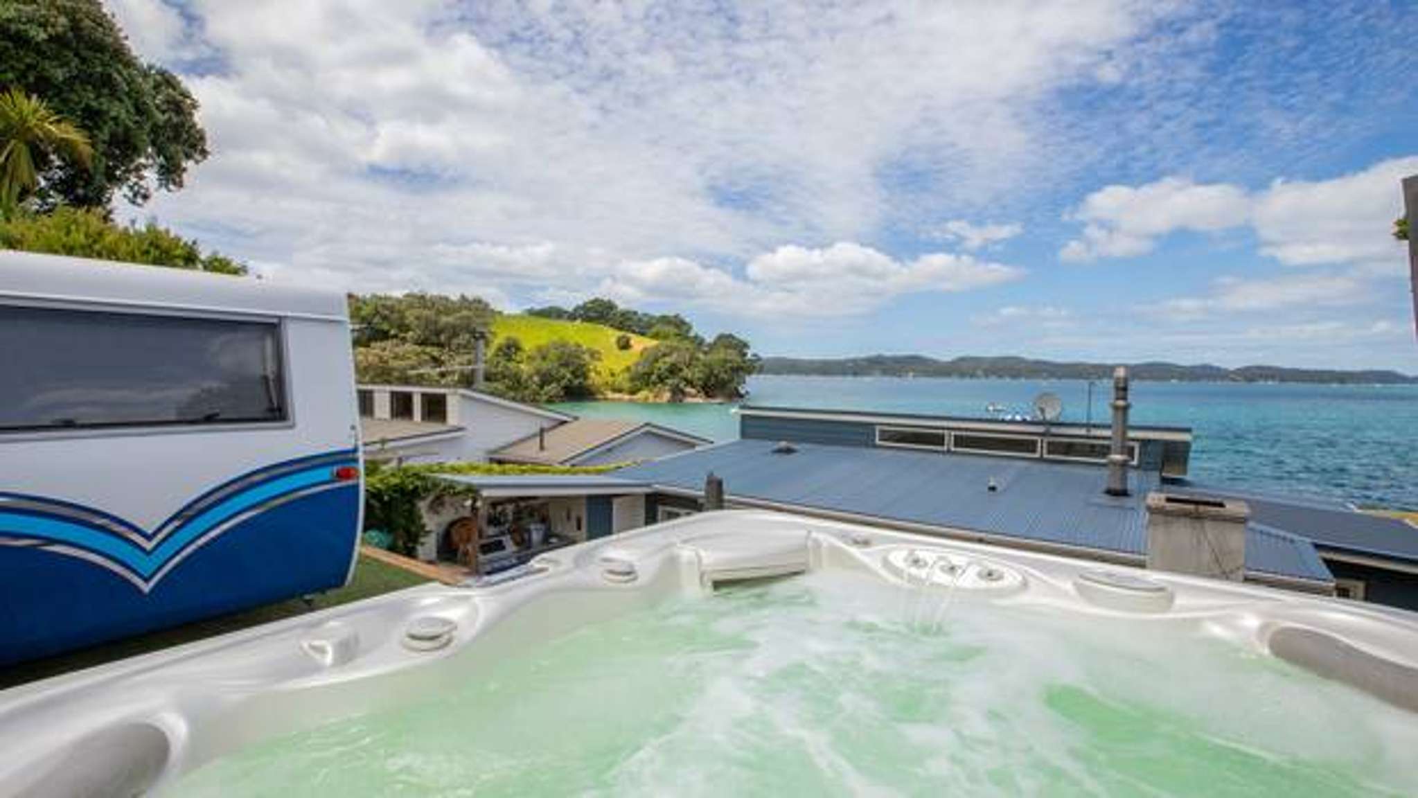 Rare bach near Kawau Island to go under the hammer