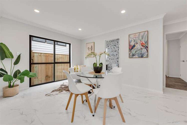 4 Glann Lane Flat Bush_14