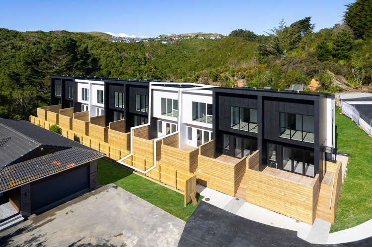 8 Bushland Grove Paparangi_9