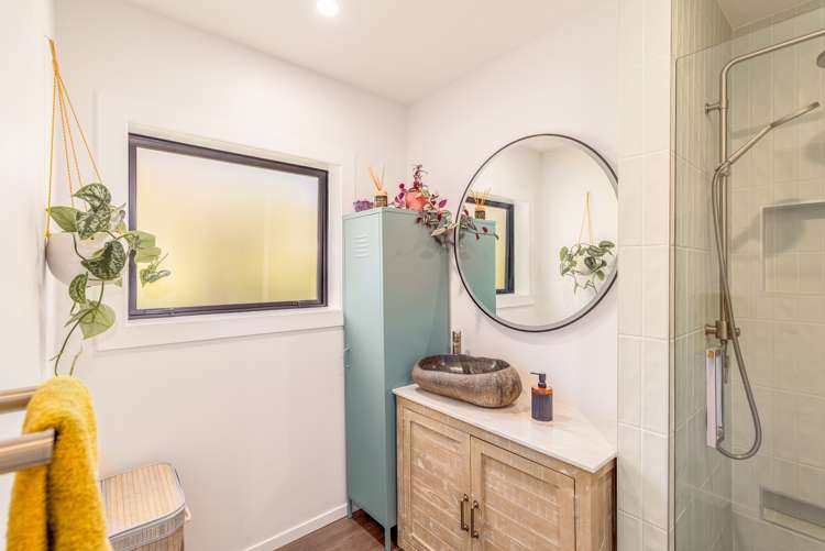 128 Rocking Horse Road Southshore_11